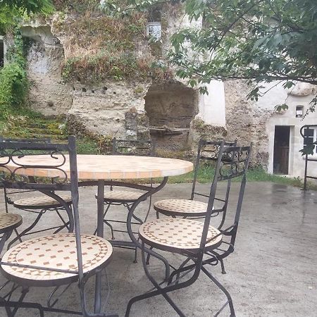Troglo Entre Caves Et Chateaux Montlouis-sur-Loire Dış mekan fotoğraf