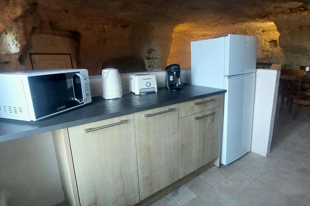 Troglo Entre Caves Et Chateaux Montlouis-sur-Loire Dış mekan fotoğraf