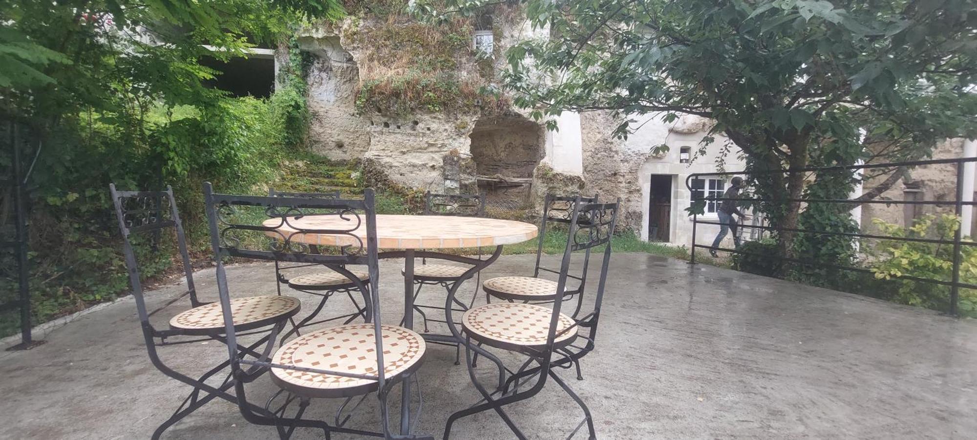 Troglo Entre Caves Et Chateaux Montlouis-sur-Loire Dış mekan fotoğraf